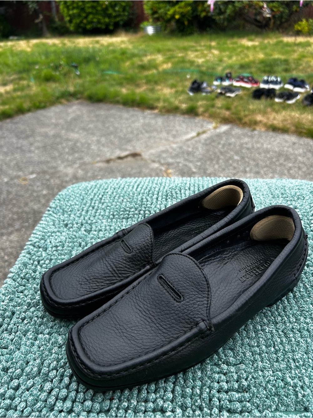 Cole Haan Women’s Classic Black Leather Slip-On Loafers dress Shoes Size 8B